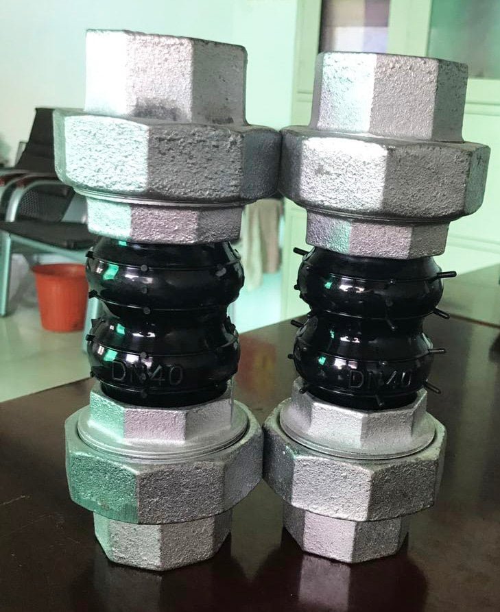 Threaded Union Detail